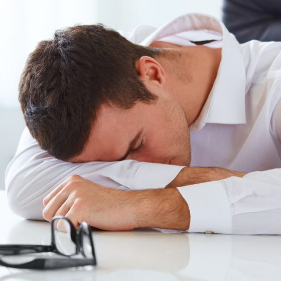 mude_arbeit_buero_head