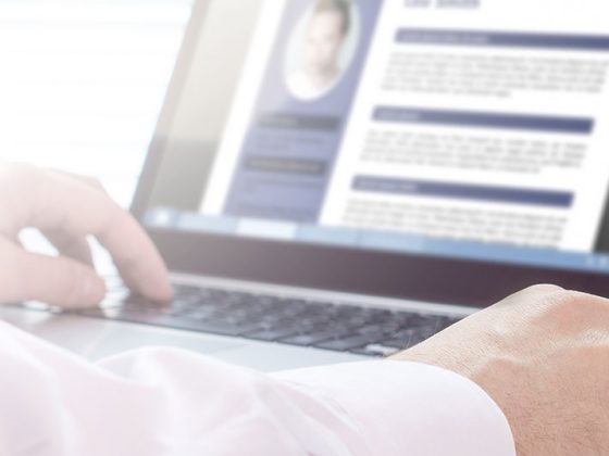 onlinebewerbung_istock-1033774376
