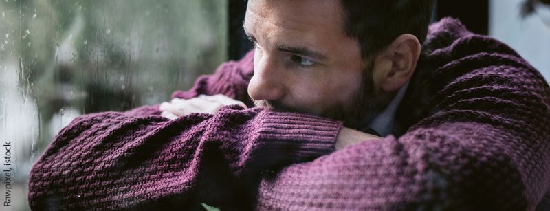mann_nachdenklich_depression_istock-1053775442